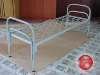 Кровати с металлической сеткой и спинками из ДСП