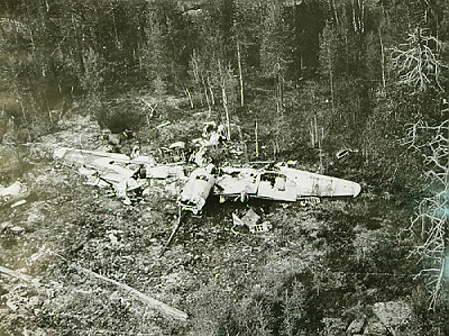 Разбившийся самолёт Пе-2 Попова П.Ф.
